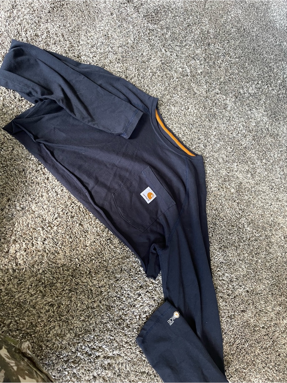 Cropped Carhartt Navy Tee - Relaxed Fit